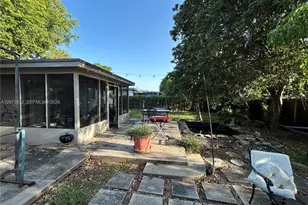 571 SW 29th Terrace, Fort Lauderdale, FL 33312 - Photo 19