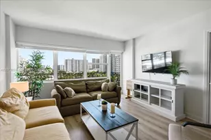 3250 NE 28th St, Fort Lauderdale, FL 33308 - Photo 1