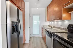 3250 NE 28th St, Fort Lauderdale, FL 33308 - Photo 3