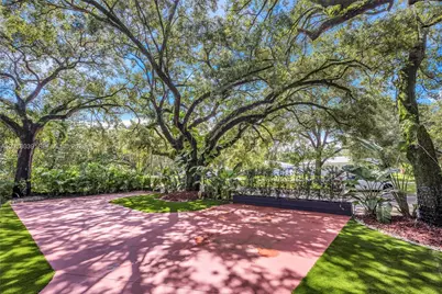 835 NE 120th St, Biscayne Park, FL 33161 - Photo 43
