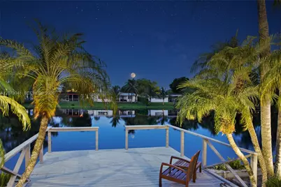 1721 NW 114th Ave, Pembroke Pines, FL 33026 - Photo 5