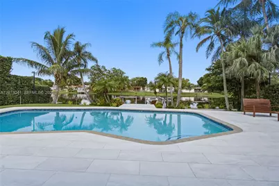 1721 NW 114th Ave, Pembroke Pines, FL 33026 - Photo 9