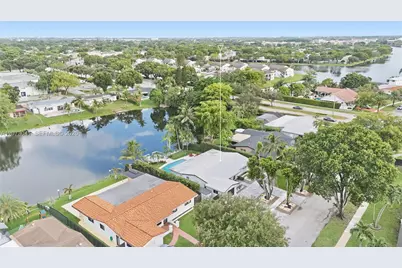 1721 NW 114th Ave, Pembroke Pines, FL 33026 - Photo 53