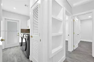 1566 NE 174th St, North Miami Beach, FL 33162 - Photo 9