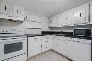 2000 Atlantic Shores Blvd, Hallandale Beach, FL 33009 - Photo 3