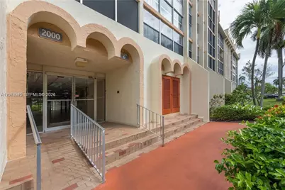 2000 Atlantic Shores Blvd #107, Hallandale Beach, FL 33009 - Photo 11