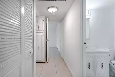 2000 Atlantic Shores Blvd #107, Hallandale Beach, FL 33009 - Photo 5
