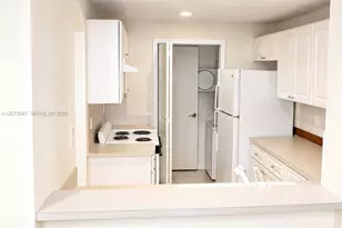 6630 NW 114 Th Av, Doral, FL 33178 - Photo 9