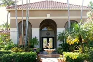 18304 NW 68th Ave, Hialeah, FL 33015 - Photo 19
