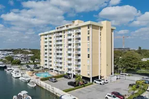 2000 NE 135th St, North Miami, FL 33181 - Photo 1