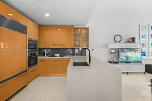 6799 Collins Ave, Miami Beach, FL 33141 - Photo 13