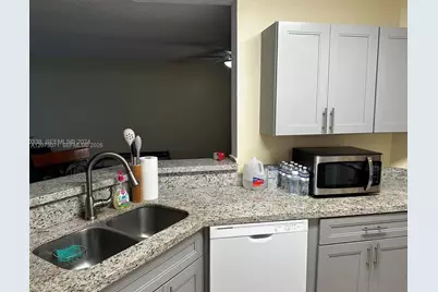 3433 NW 44th St #105, Oakland Park, FL 33309 - Photo 5