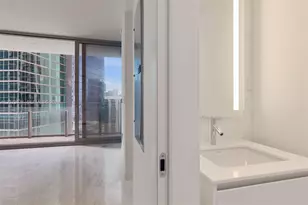300 Biscayne Blvd Way, Miami, FL 33131 - Photo 21