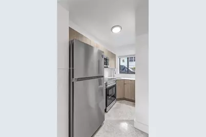 620 SW 6th Ave, Miami, FL 33130 - Photo 9