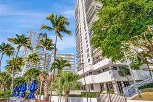 2333 Brickell Ave, Miami, FL 33129 - Photo 11
