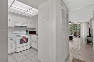 [Address not provided], Oakland Park, FL 33309 - Photo 5