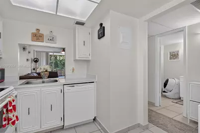 [Address not provided], Oakland Park, FL 33309 - Photo 11