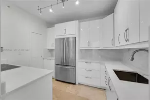 1 Century Ln, Miami Beach, FL 33139 - Photo 7