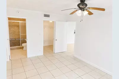 3141 NW 47th Ter #324, Lauderdale Lakes, FL 33319 - Photo 11