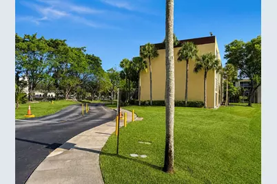 3141 NW 47th Ter #324, Lauderdale Lakes, FL 33319 - Photo 31