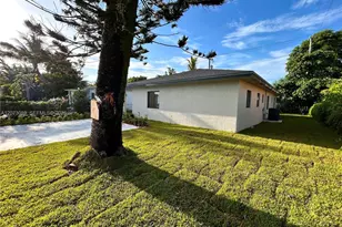 2950 NW 93 St, Miami, FL 33147 - Photo 3