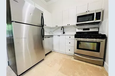 1470 Lincoln Ter #2, Miami Beach, FL 33139 - Photo 5