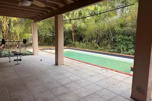 8250 SW 116th St, Miami, FL 33156 - Photo 3