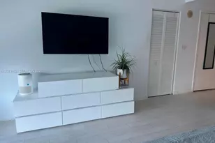 335 S Biscayne Blvd, Miami, FL 33131 - Photo 7