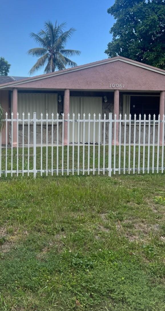 10061 E Hibiscus St - 10061 E Hibiscus St, Palmetto Bay, FL 33157 Luxury Property | Jose Angel Pina