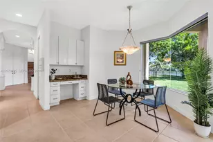 15190 SW 34th St, Davie, FL 33331 - Photo 9