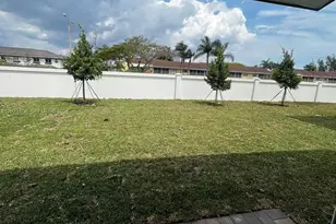 2625 SE 24th Ct, Homestead, FL 33035 - Photo 11