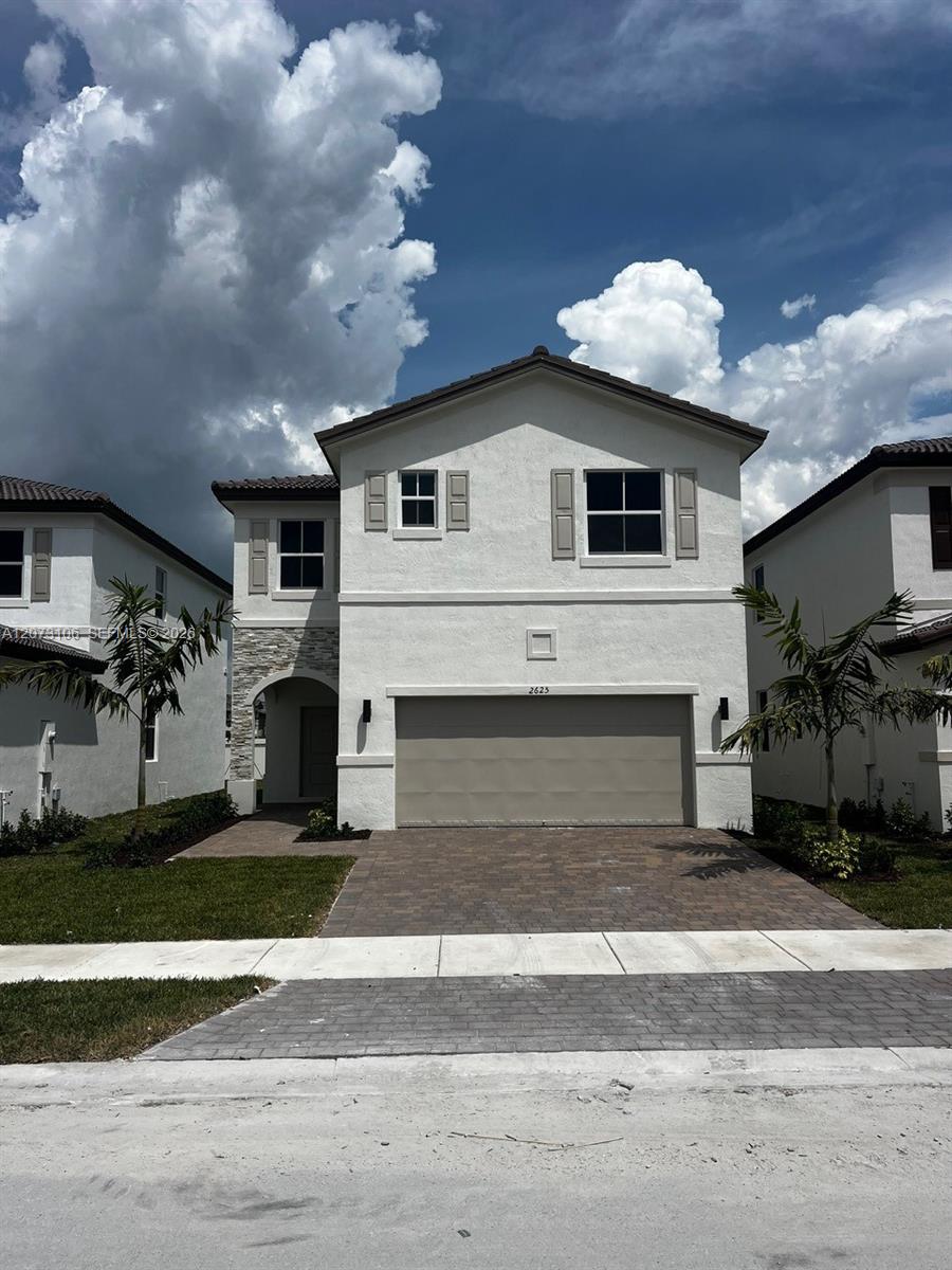 2625 SE 24th Ct - 2625 SE 24th Ct, Homestead, FL 33035 Luxury Property | Jose Angel Pina