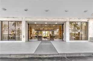5600 Collins Ave, Miami Beach, FL 33140 - Photo 21