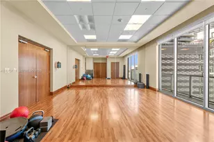 1060 Brickell Ave, Miami, FL 33131 - Photo 19