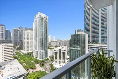 1060 Brickell Ave #2117, Miami, FL 33131 - Photo 15