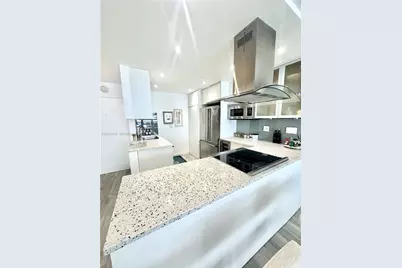 600 NE 36th St #705, Miami, FL 33137 - Photo 1