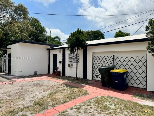 42 SE 10th Terrace #3 - 42 SE 10th Terrace #3, Dania Beach, FL 33004 Luxury Property | Jose Angel Pina