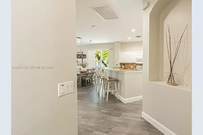10545 Avila Cir, Fort Myers, FL 33913 - Photo 7