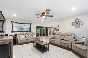 341 SW 54th Ave, Plantation, FL 33317 - Photo 9