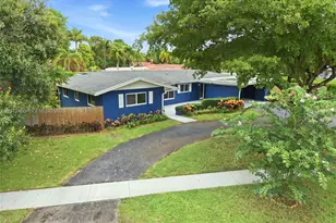 341 SW 54th Ave, Plantation, FL 33317 - Photo 37