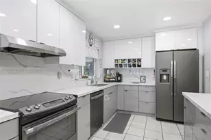 341 SW 54th Ave, Plantation, FL 33317 - Photo 17