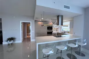 17301 Biscayne Blvd, North Miami Beach, FL 33160 - Photo 15