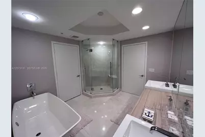 17301 Biscayne Blvd #1402, North Miami Beach, FL 33160 - Photo 11