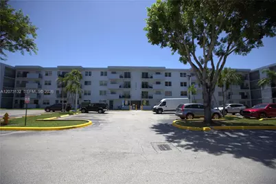 1221 SW 122nd Ave #403, Miami, FL 33184 - Photo 1