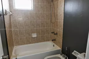 1221 SW 122nd Ave, Miami, FL 33184 - Photo 23