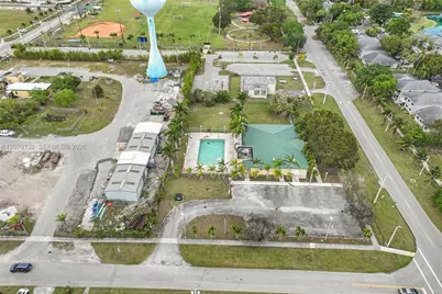 145 NW 6th Ave, Florida City, FL 33034 - Photo 37