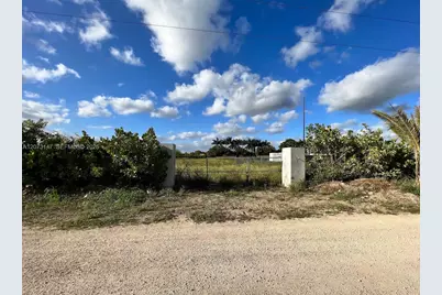 22135 SW 260th St, Homestead, FL 33031 - Photo 3