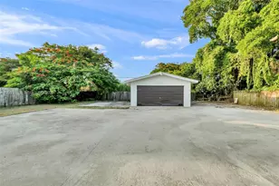 11815 SW 222nd St, Miami, FL 33170 - Photo 19