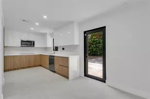 11815 SW 222nd St, Miami, FL 33170 - Photo 17