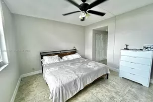3800 Hillcrest Dr, Hollywood, FL 33021 - Photo 11